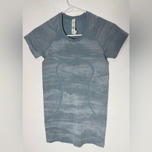 lululemon athletica Gray Short Sleeve Tee